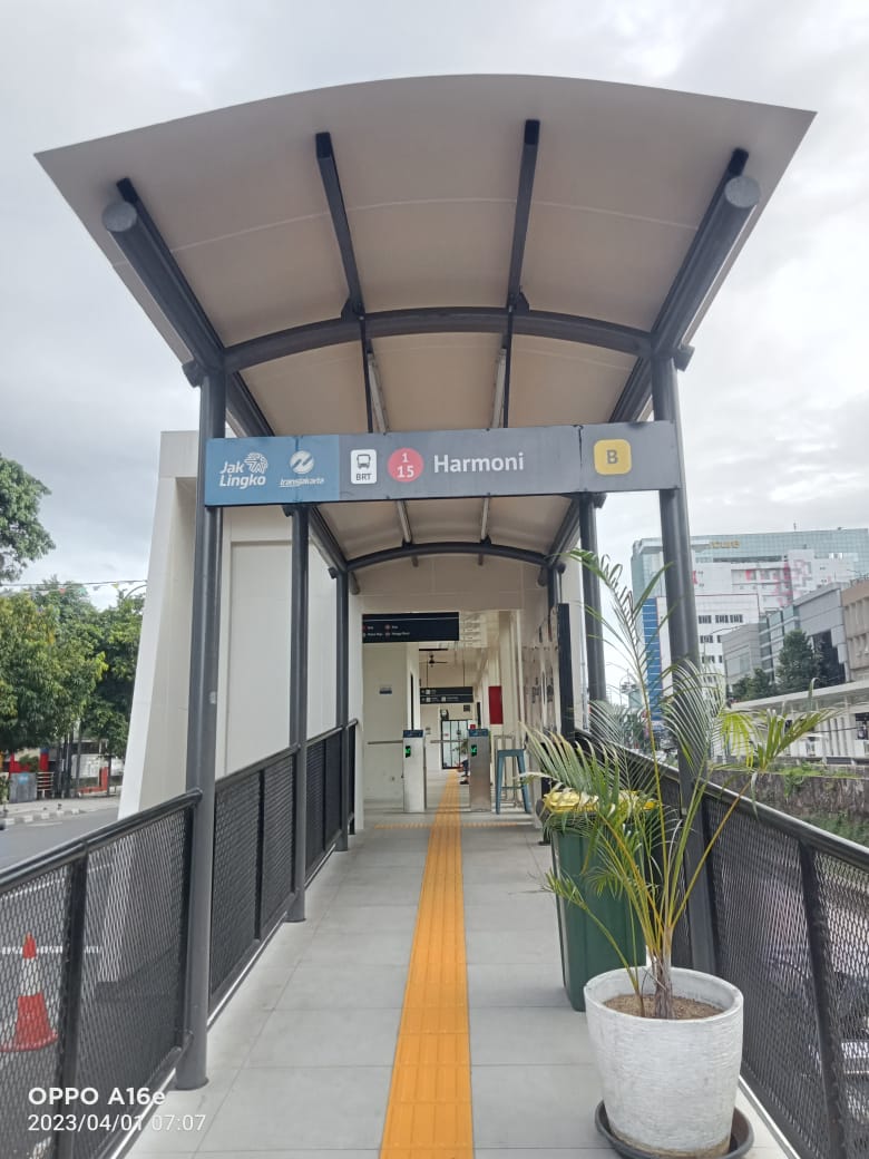 Halte Harmoni Sawah Besar