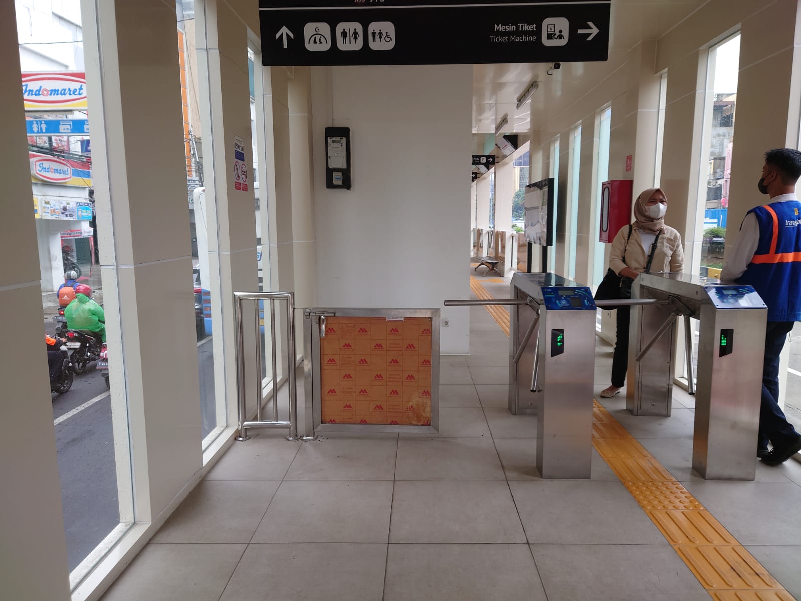 Halte Harmoni Sawah Besar - Image 5